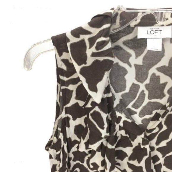LOFT Tops - Last Chance! LOFT Sleeveless Giraffe Print Blouse